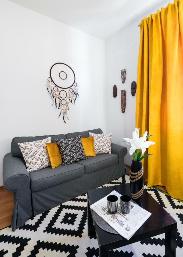 Cichy Apartament Obok Wawelu Tarlowska Cracóvia Exterior foto