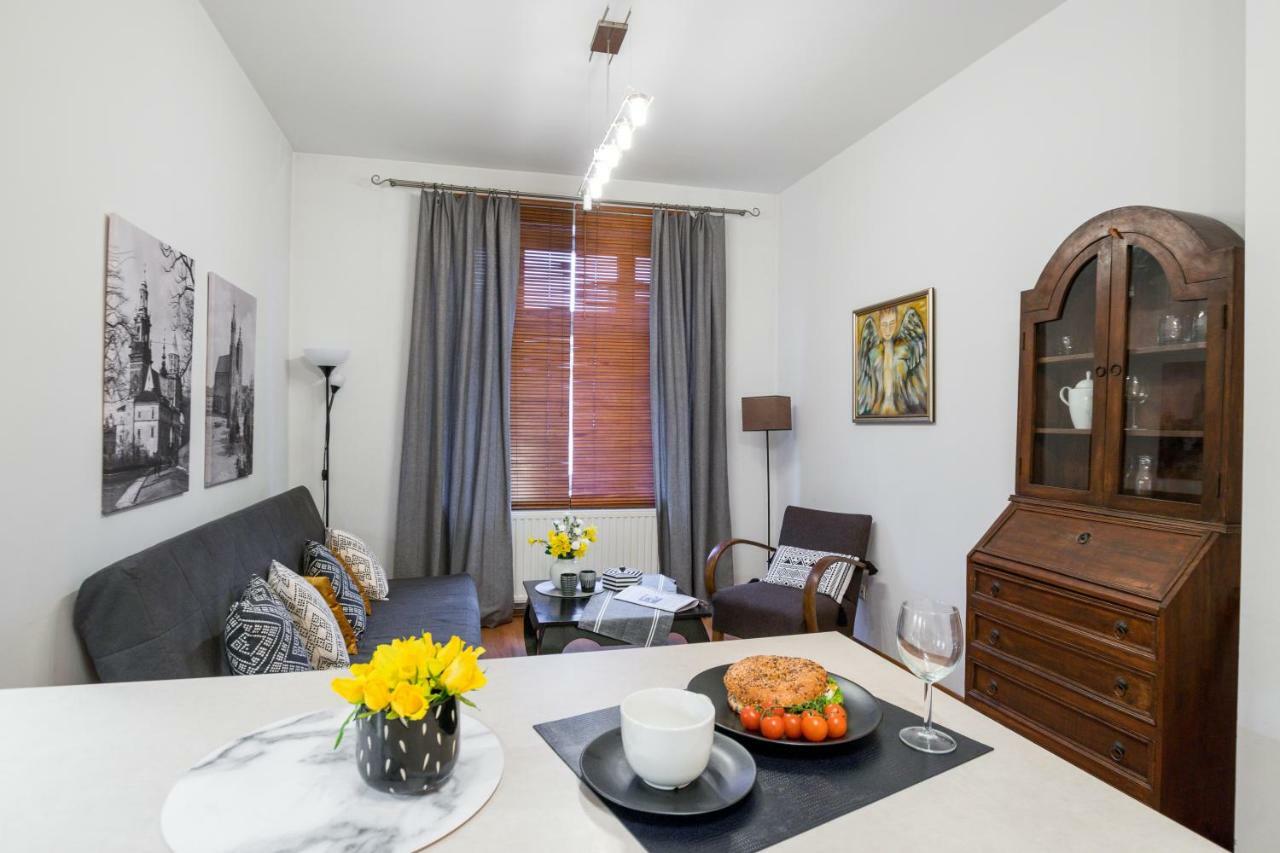 Cichy Apartament Obok Wawelu Tarlowska Cracóvia Exterior foto
