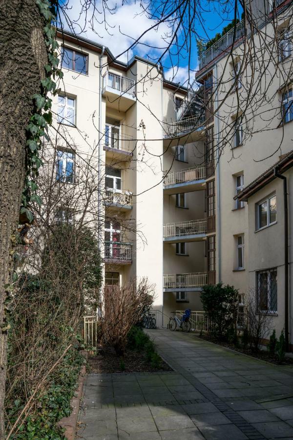 Cichy Apartament Obok Wawelu Tarlowska Cracóvia Exterior foto